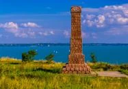 Balatonkenese - Soós Lajos emlékoszlop