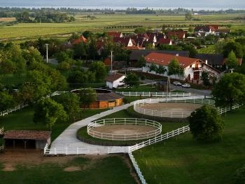 Rádpuszta Gasztro Élménybirtok Balatonlelle