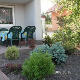 Apartman Balázs Balatonlelle - Medence/kert