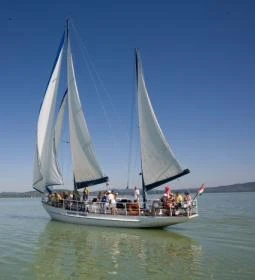 Club Regatta Minihotel