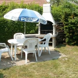 Regina Villa Balatonlelle - Medence/kert