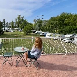 Sirály Hotel Balatonlelle - Medence/kert