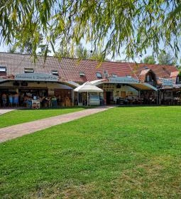 Fröccsterasz Strandi Apartmanok