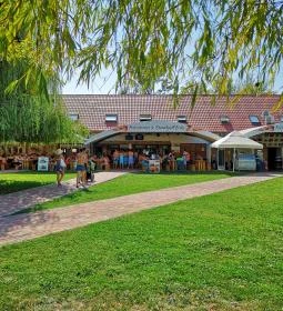 Fröccsterasz Strandi Apartmanok