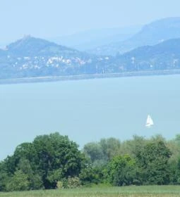 Fröccsterasz Strandi Apartmanok