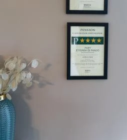 Port Étterem & Panzió