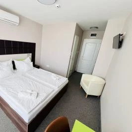 Port Étterem & Panzió Balatonmáriafürdő - Szobák