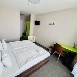 Port Étterem & Panzió Balatonmáriafürdő - Szobák