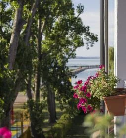 Port Étterem & Panzió