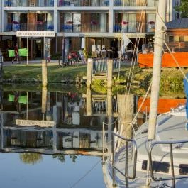 Port Étterem & Panzió Balatonmáriafürdő - Külső kép