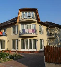 Viktor Bor- és Vendégház