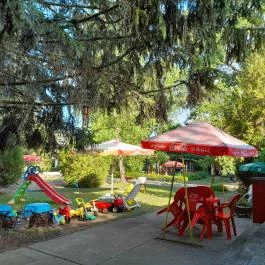 Családi Üdülő Balatonszárszó Balatonszárszó - Medence/kert