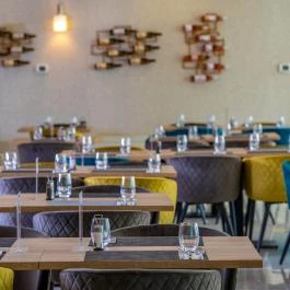 Holiday Resorts Balatonszárszó - Vendéglátás