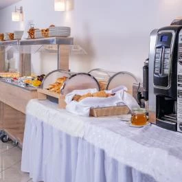 Holiday Resorts Balatonszárszó - Vendéglátás