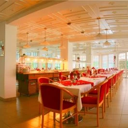 Két Korona Konferencia & Wellness Hotel Balatonszárszó - Vendéglátás