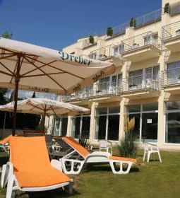 Két Korona Konferencia & Wellness Hotel