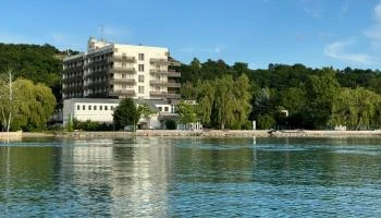 Világos Hotel Balatonvilágos