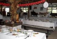 Udvarház Étterem Bánd