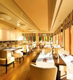 Tó Wellness Hotel Étterme