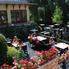 Tó Wellness Hotel Bánk - Medence/kert