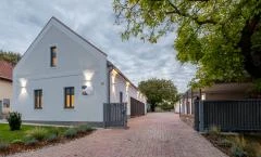 Stadium Home Panzió, Barnag