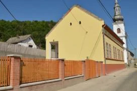 Fekete Gólya Ház Báta