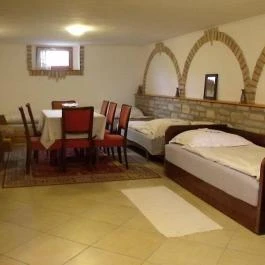 Múltidéző és Hagyományőrző Porta Báta - Szobák