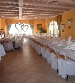 Naspolya Étterem & Panzió 