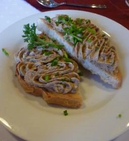 Naspolya Étterem & Panzió 