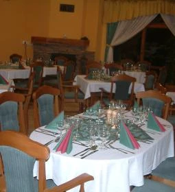 Naspolya Étterem & Panzió 