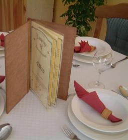 Naspolya Étterem & Panzió 