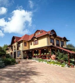 Bonne Chance Hotel étterme