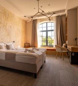 Bordűr Wellness Hotel és Szőnyegmúzeum