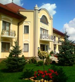 Termál Hotel Pávai