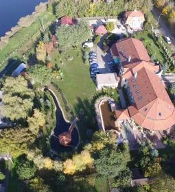 Termál Hotel Pávai