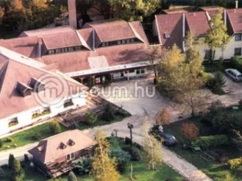 Báder Helytörténeti és Bormúzeum Bicske