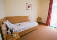 Zichy Park Hotel Bikács