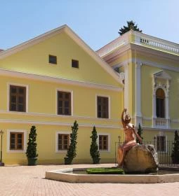 Puchner Kastélyszálló