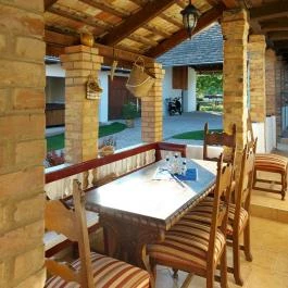 Pipacs és Tulipán Vendégház Bodony - Medence/kert