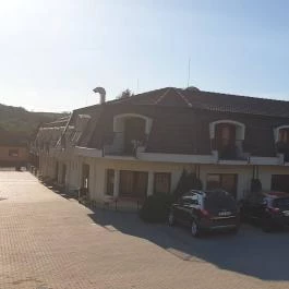 Margaréta Apartmanház Bogács - Medence/kert