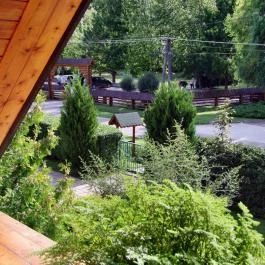 Rajna Apartman Bogács - Medence/kert