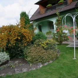 Rajna Apartman Bogács - Medence/kert