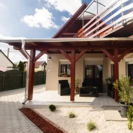 Róma Apartmanház Bogács - Medence/kert