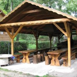 Zöldvár Villa Apartmanok Bogács - Medence/kert