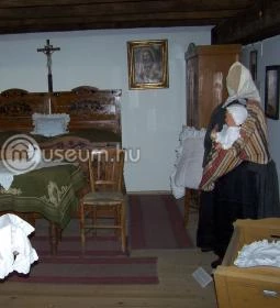 Erzsébet Vigadó és Városi Könyvtár - Helytörténeti kiállítás