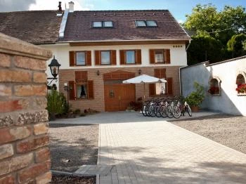 Atkári Pince Panzió Bóly