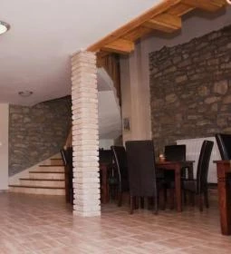 Atkári Pince Panzió