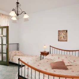 Somogy Kertje Üdülőfalu és Étterem Bonnya - Szobák