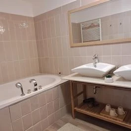 Somogy Kertje Üdülőfalu és Étterem Bonnya - Szobák