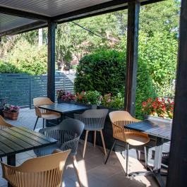 Veldi Cukrászat Budaörs - Külső kép